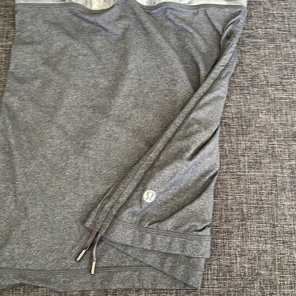 Lululemon Top - Picture 3 of 5